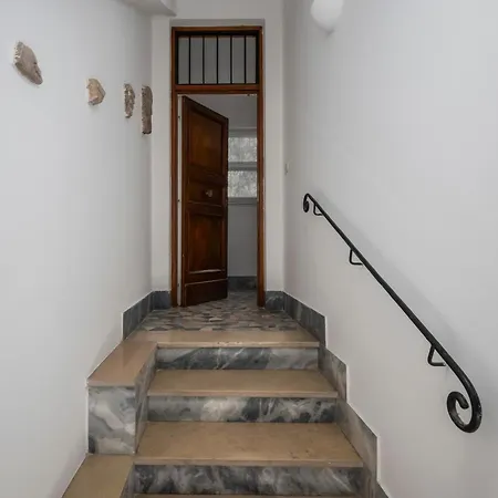 Palazzo Piazza Cavour-zen62 *