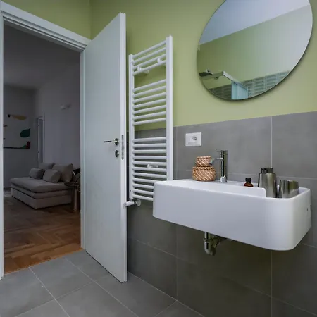 Palazzo Piazza Cavour-zen62 Rome